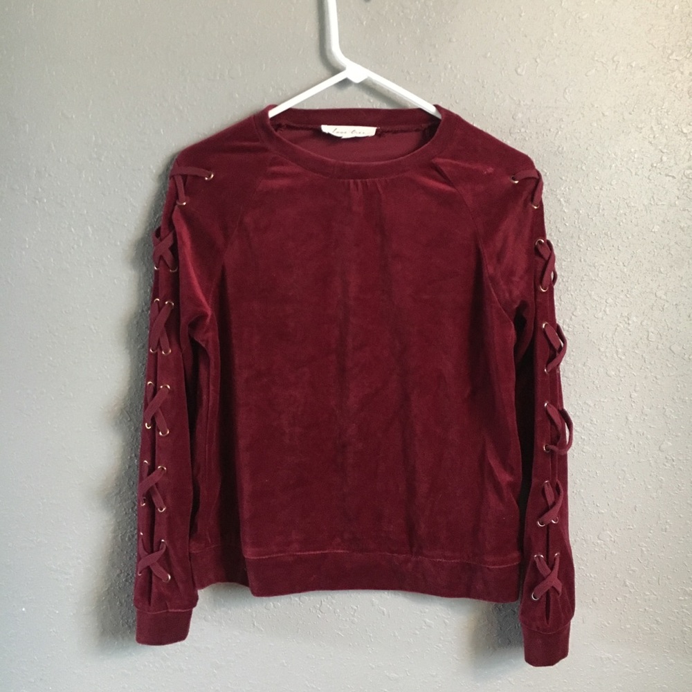 LOVE TREE maroon velvet sweater medium